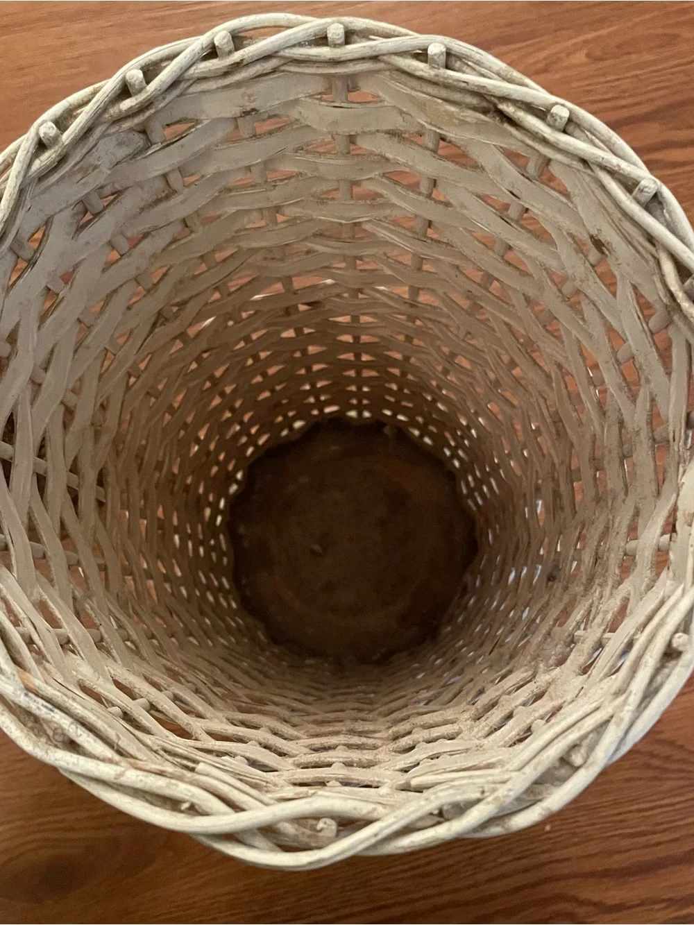 Vintage Metal‎ Lined Flower/Plant Basket Farmhouse Cottage Rustic White 14”x8”
